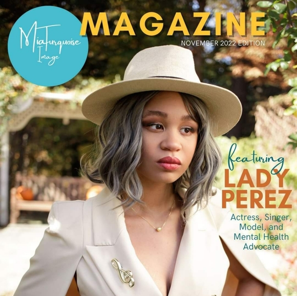 Meet your Posher, LadyPerez - Picture 2 of 5